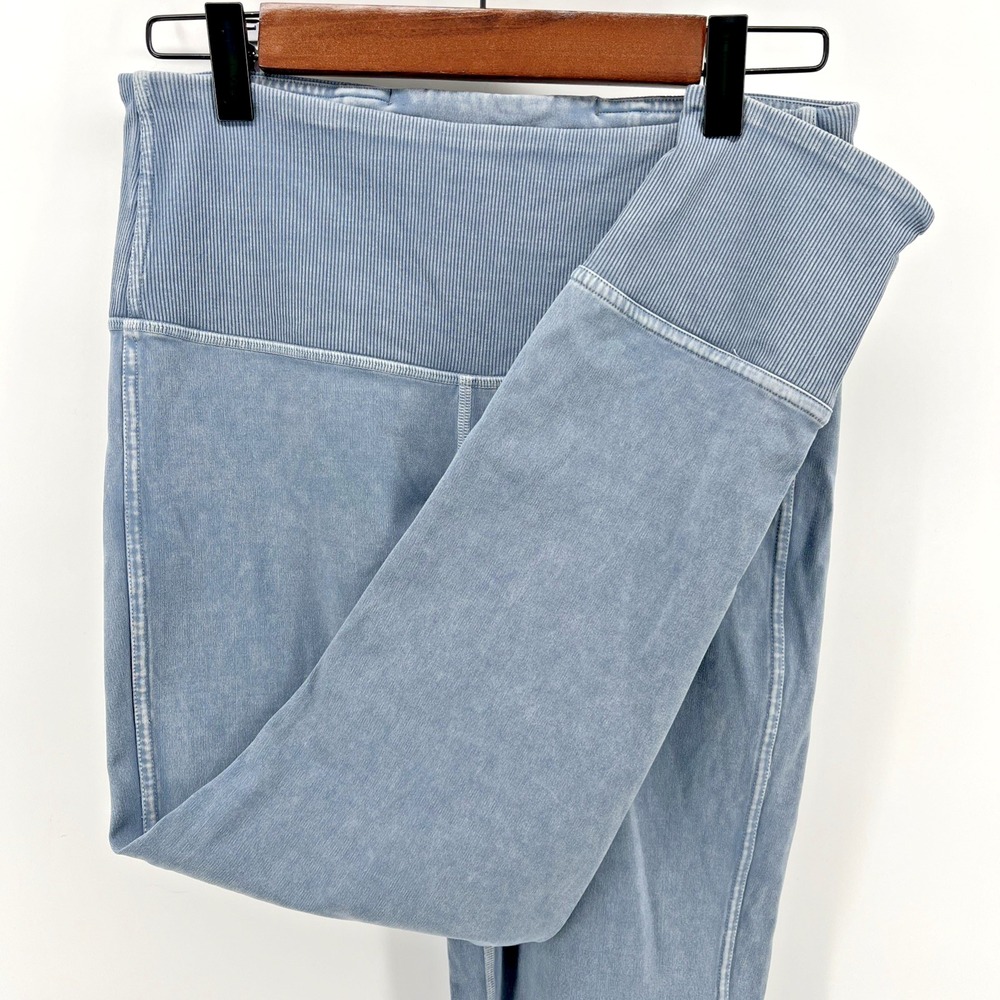Lululemon Wunder Under Crop 23" Ribbed Womens 9 Washed Moon Blue‎
